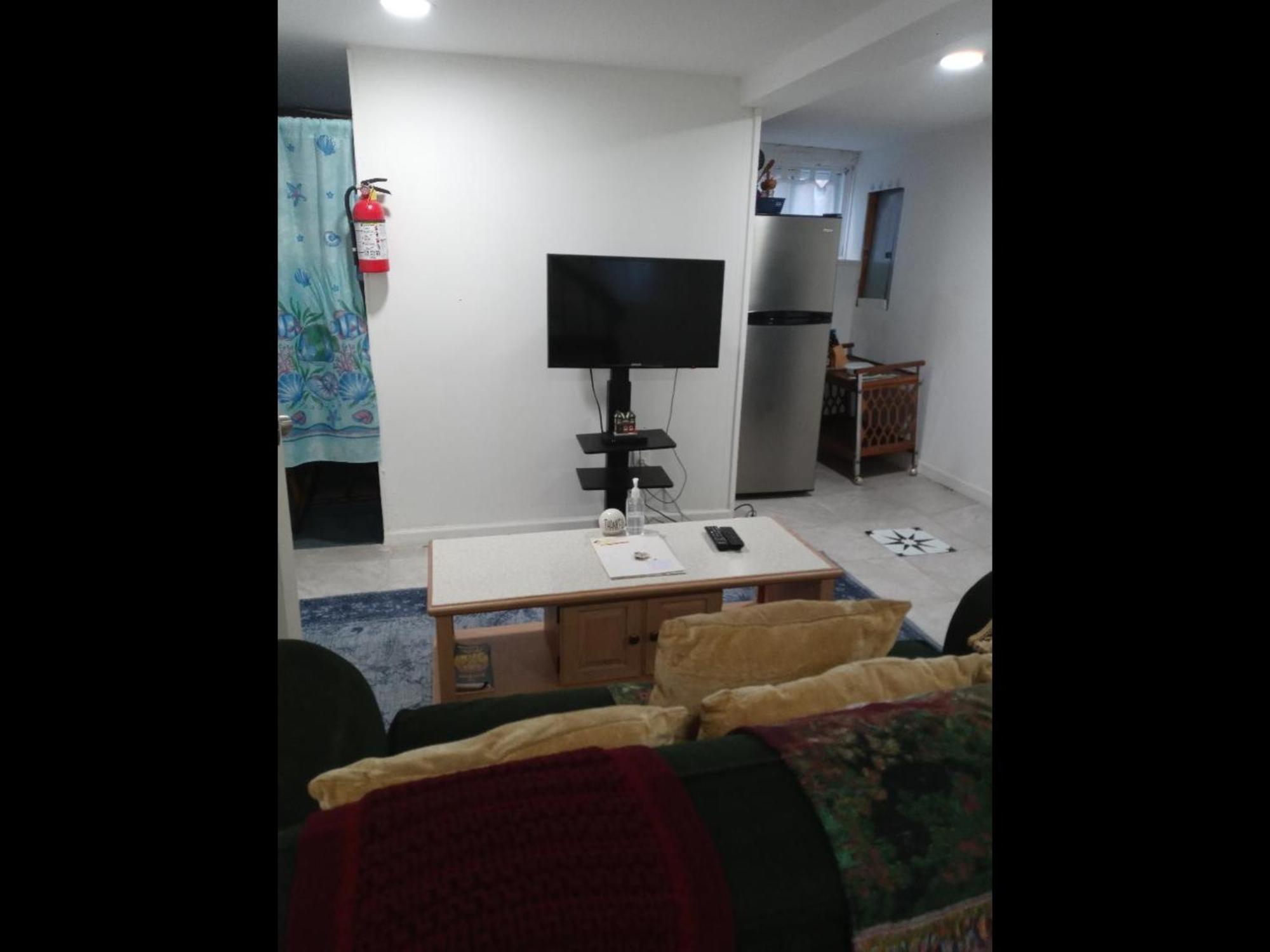 "Cozy Basement Retreat Just 40 Minutes To Nyc!" Apartment Irvington Exterior foto